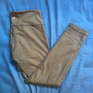 Lululemon Wunder Under Leggings-Olive Size 6